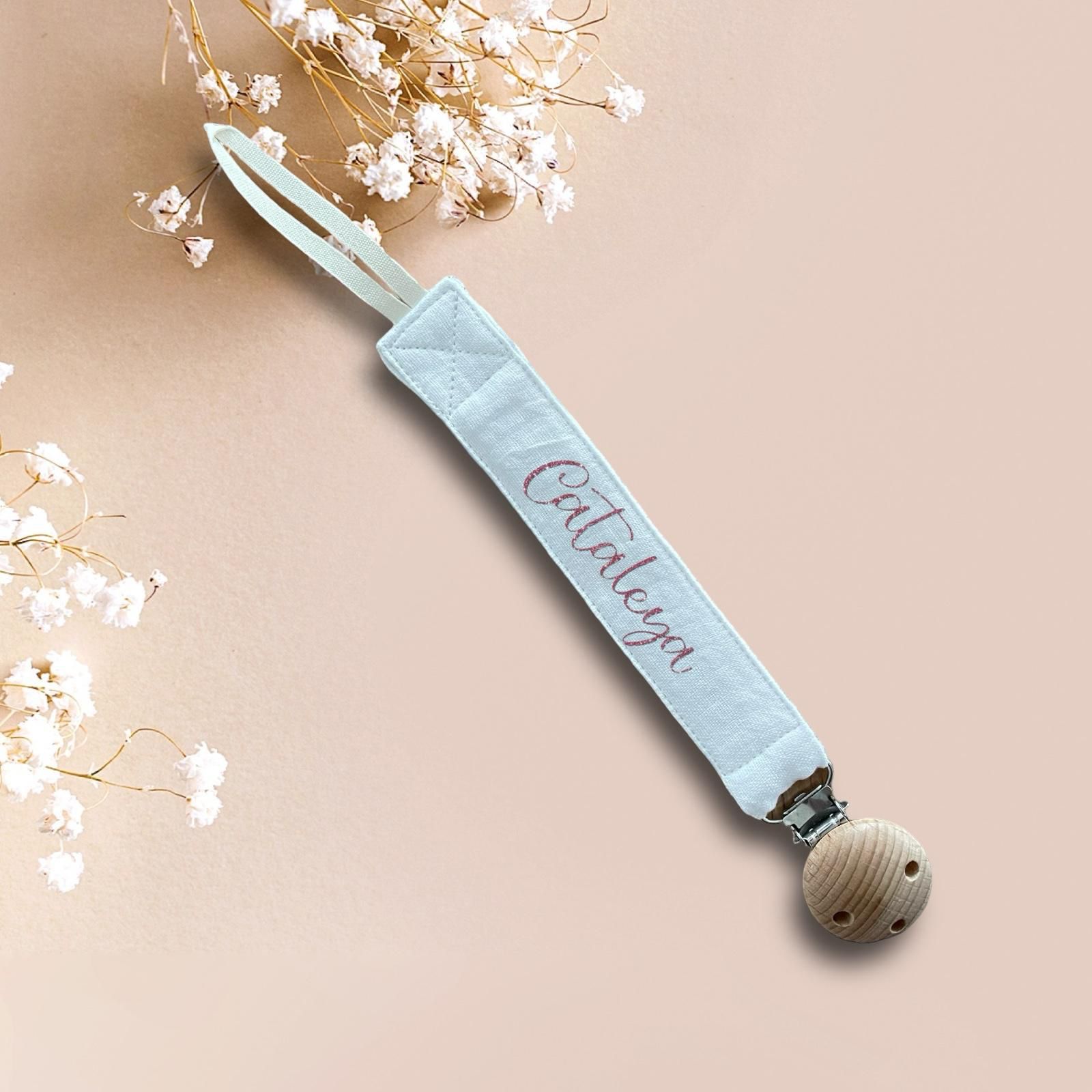 Attache tétine beige personnalisable – Bébé Tendances Attache tétine beige personnalisable - Bébé Tendances