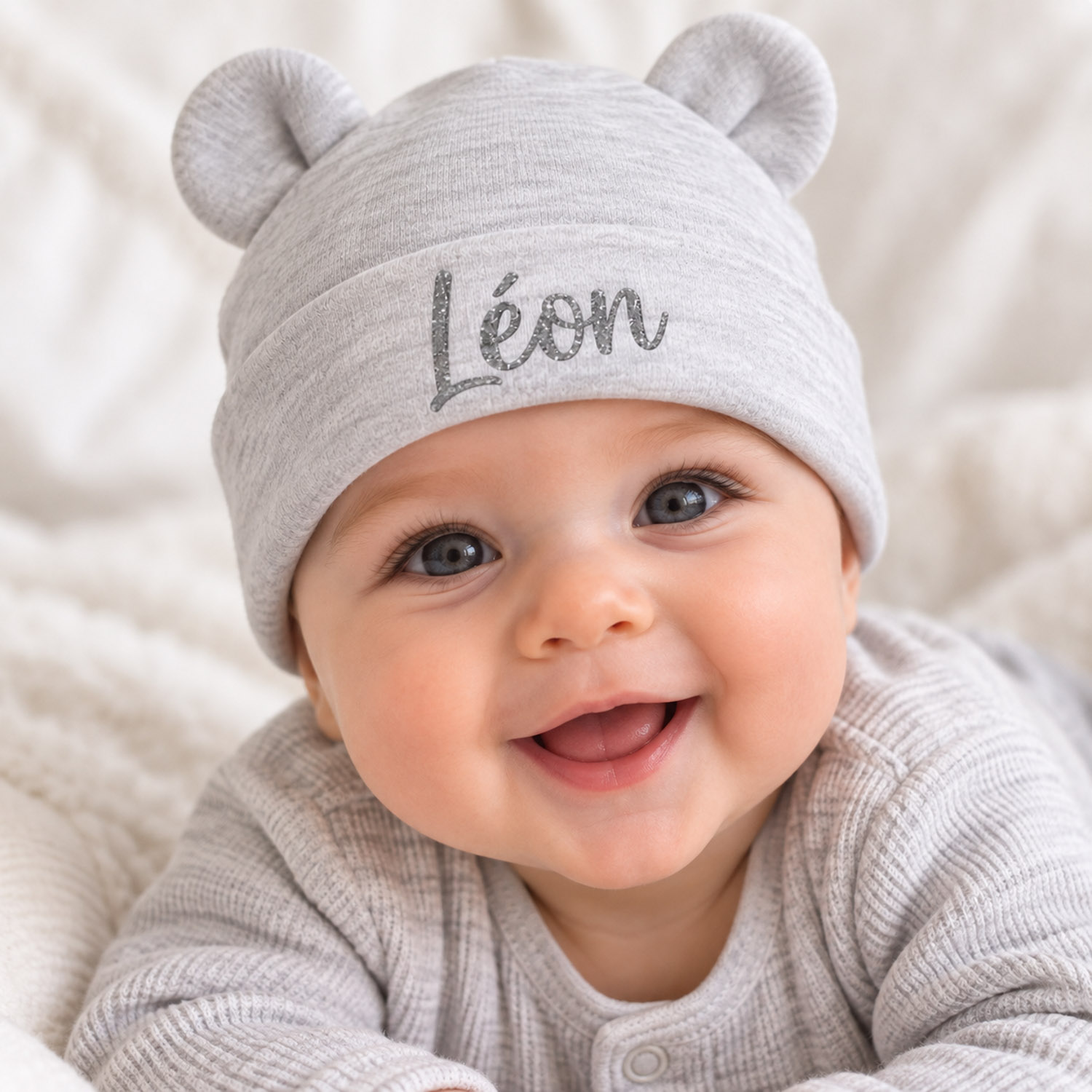 Bonnet de naissance gris personnalisable - Bébé Tendances