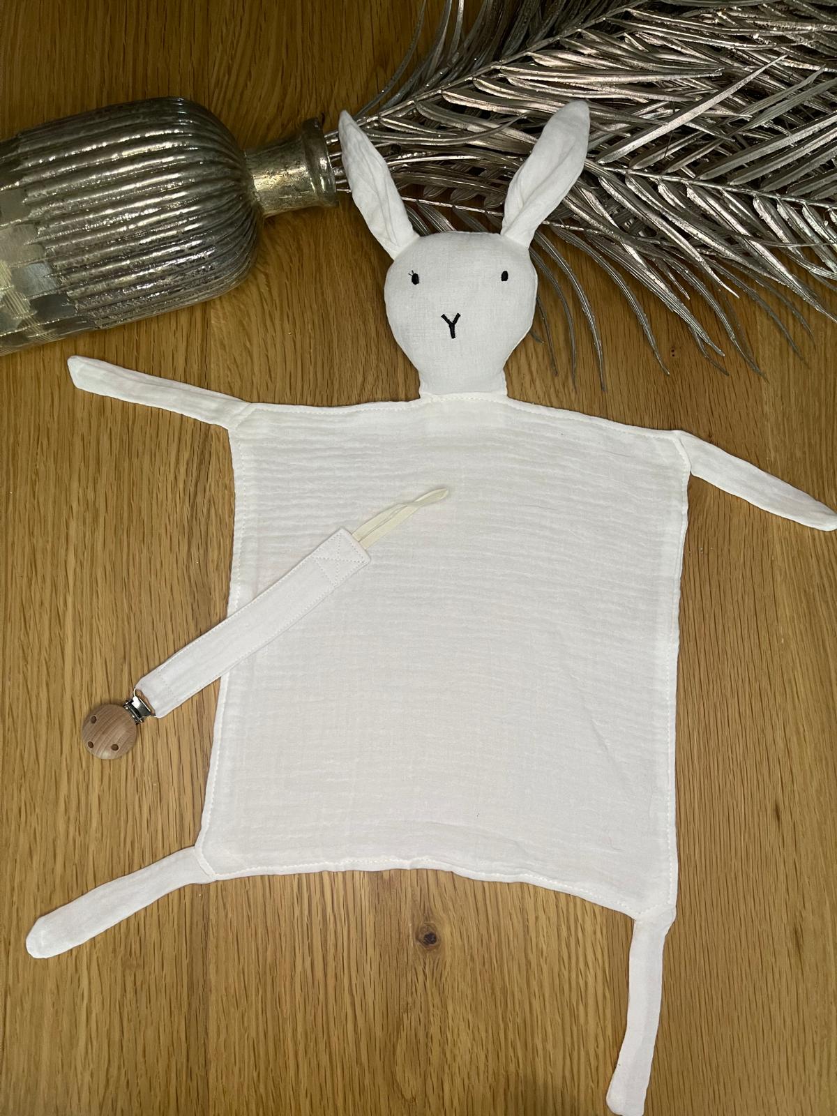 Coffret doudou lapin et attache tétine blanc personnalisable - Bébé Tendances