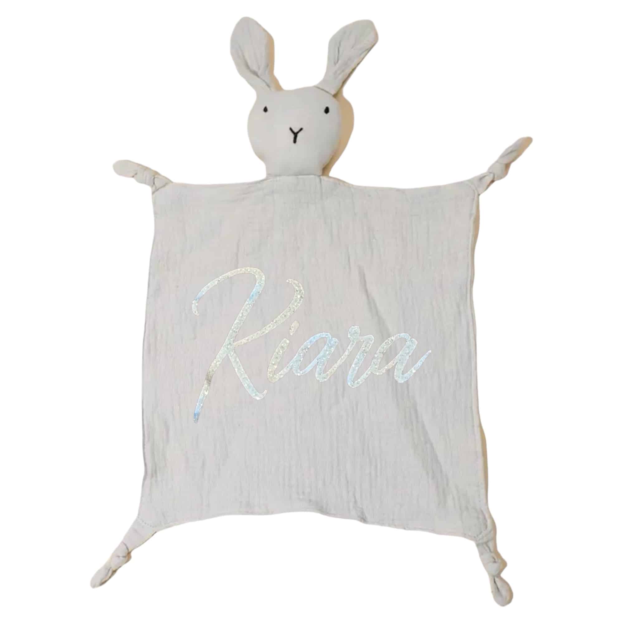 Coffret personnalisable couverture polaire légère, doudou lapin et attache tétine - Bébé Tendances