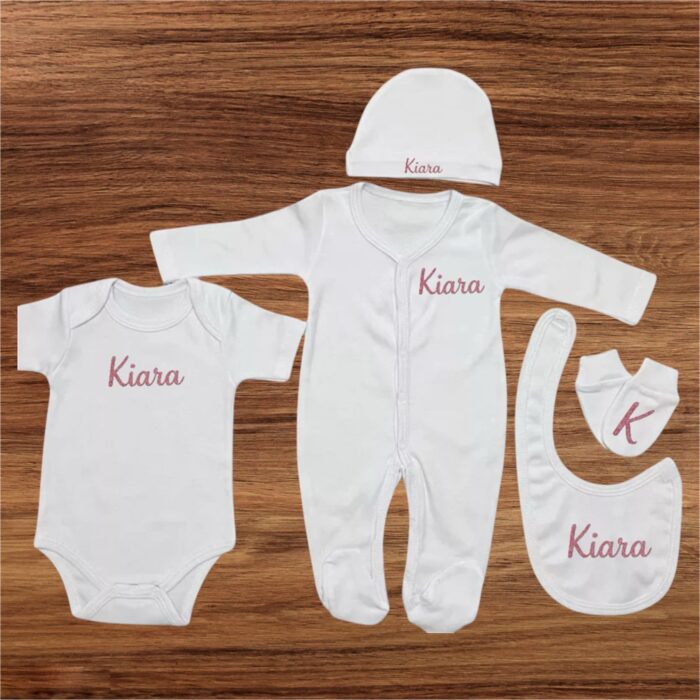 Coffret Tenue de Naissance Personnalisée – 6 pièces